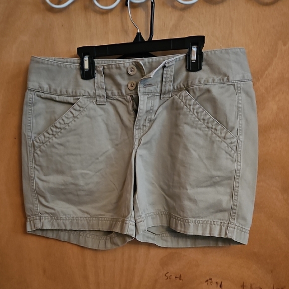 The North Face Pants - The North Face Tan Cargo Shorts with Relaxed Fit